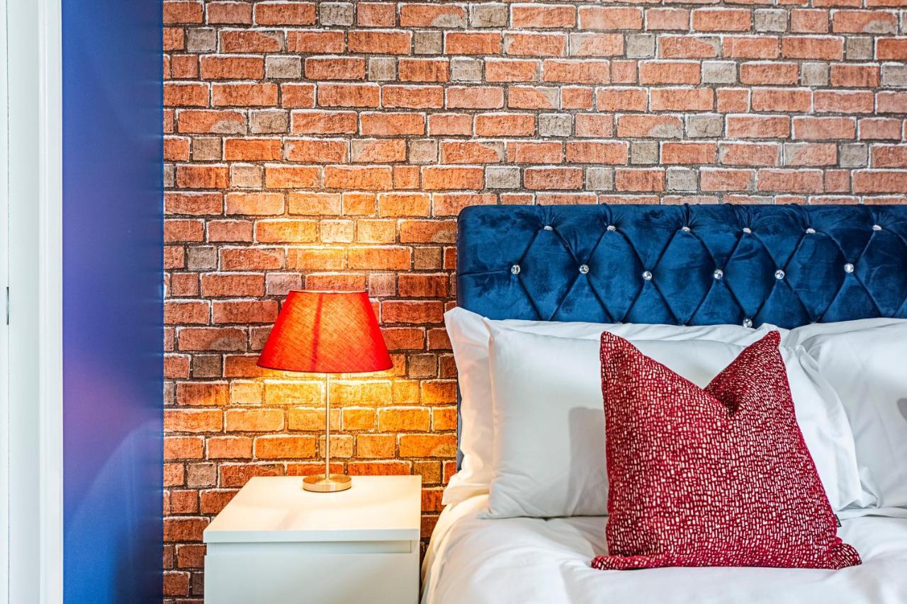 Cozy And Charming Flat: Minutes From Everything! ロンドン エクステリア 写真